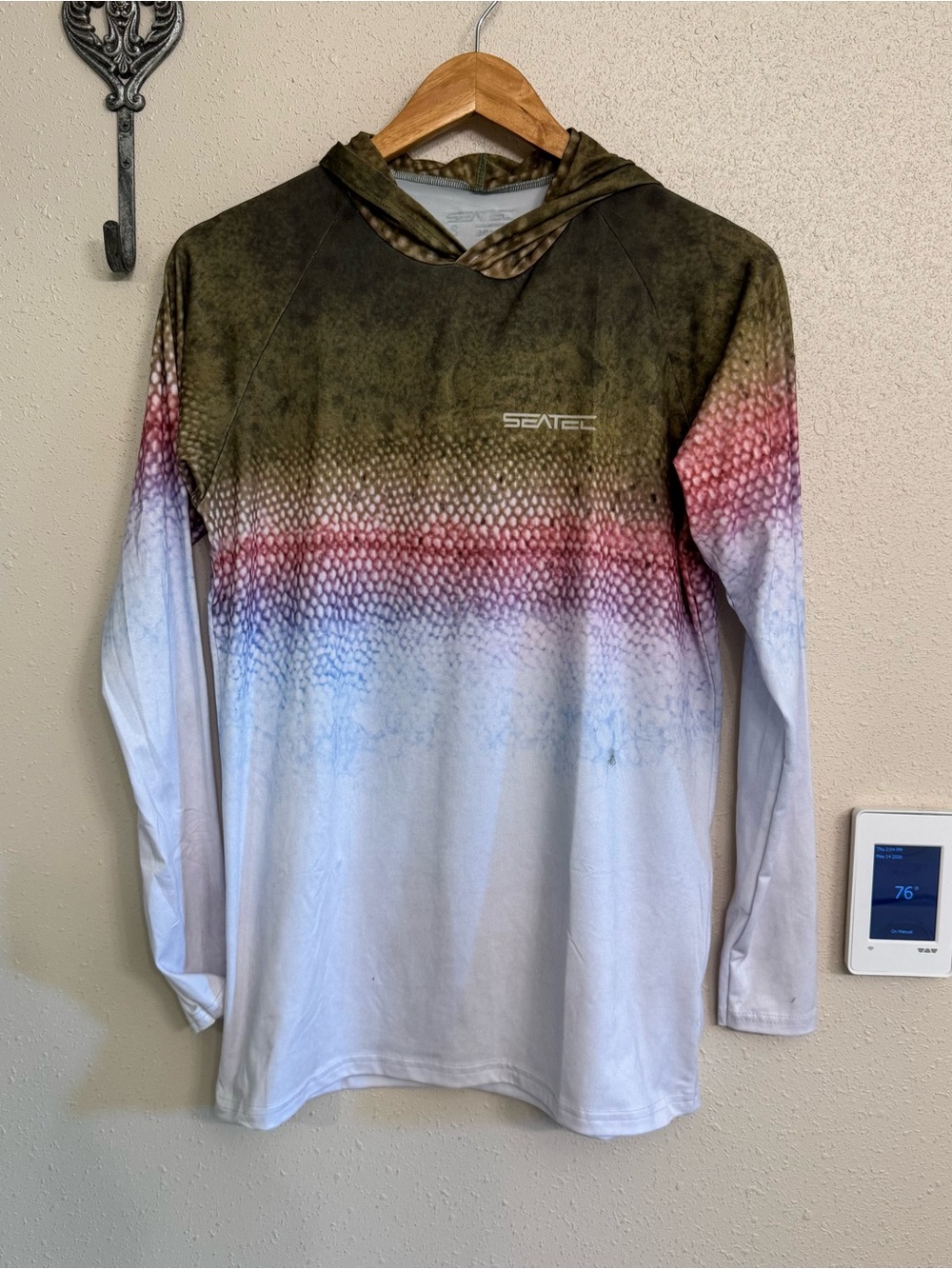 Seatec Outfitters MEN'S SPORT TEC | RAINBOW TROUT | HOODED S